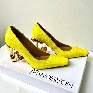 JW Anderson Yellow Crackled Leather Pumps Sculptural Gold Logo Heel EU 38 Italy
